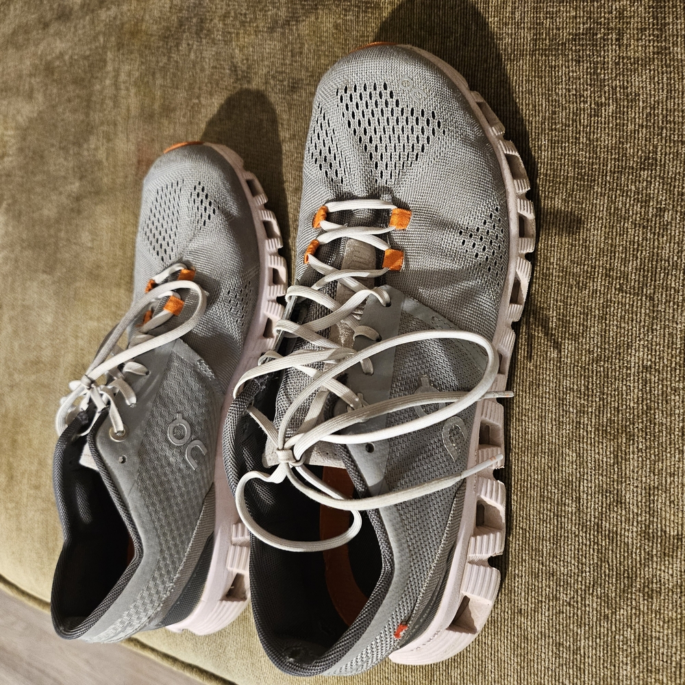 On Running Women's Shoes - Gray and White